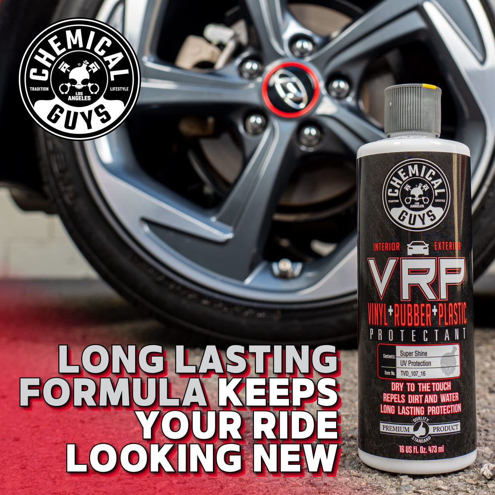 Chemical Guys applying VRP to tire restoring deep color and non-greasy finish benefit