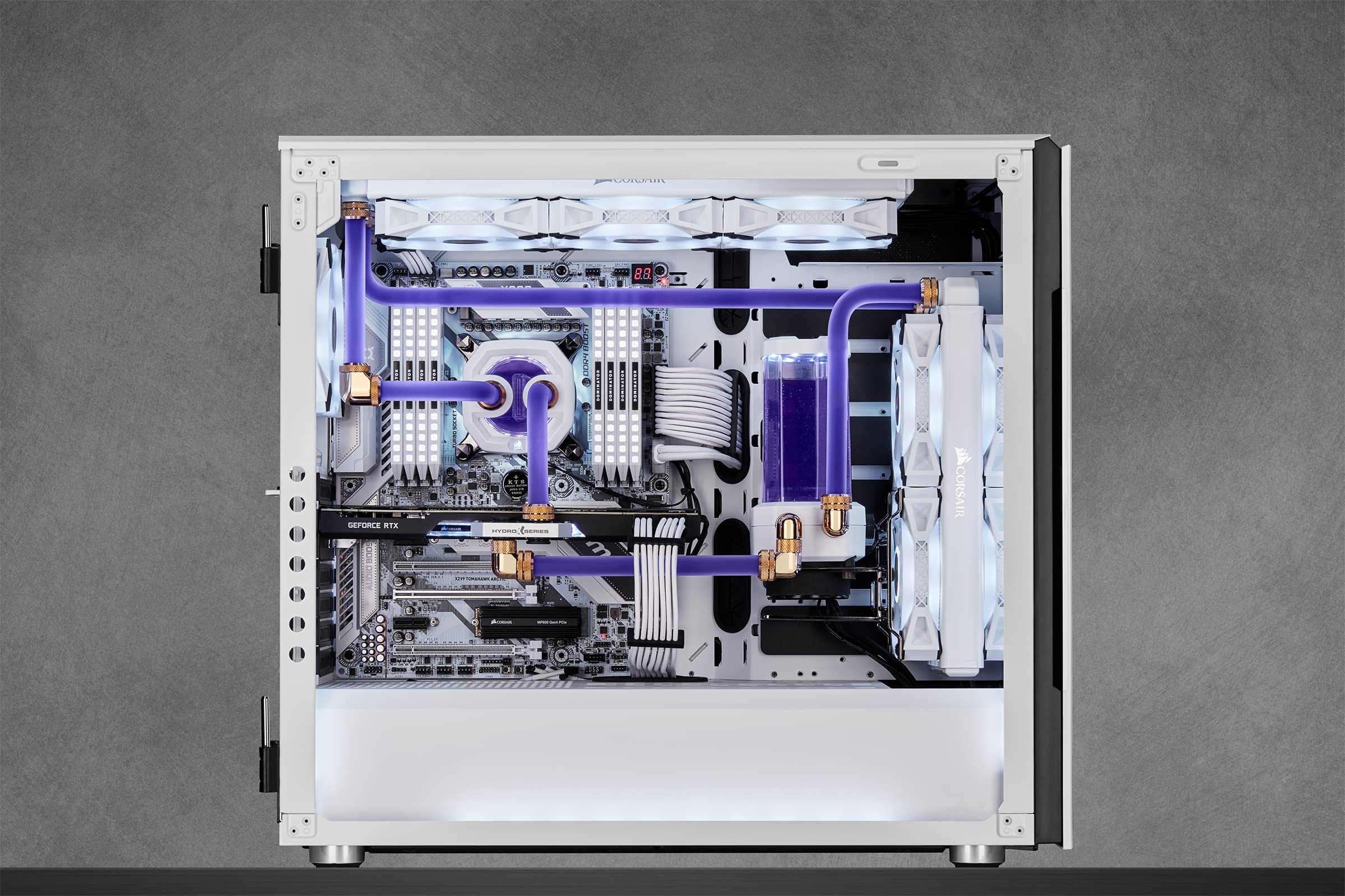 Corsair XL8 close-up of fluid texture highlighting smooth, clear flow benefit