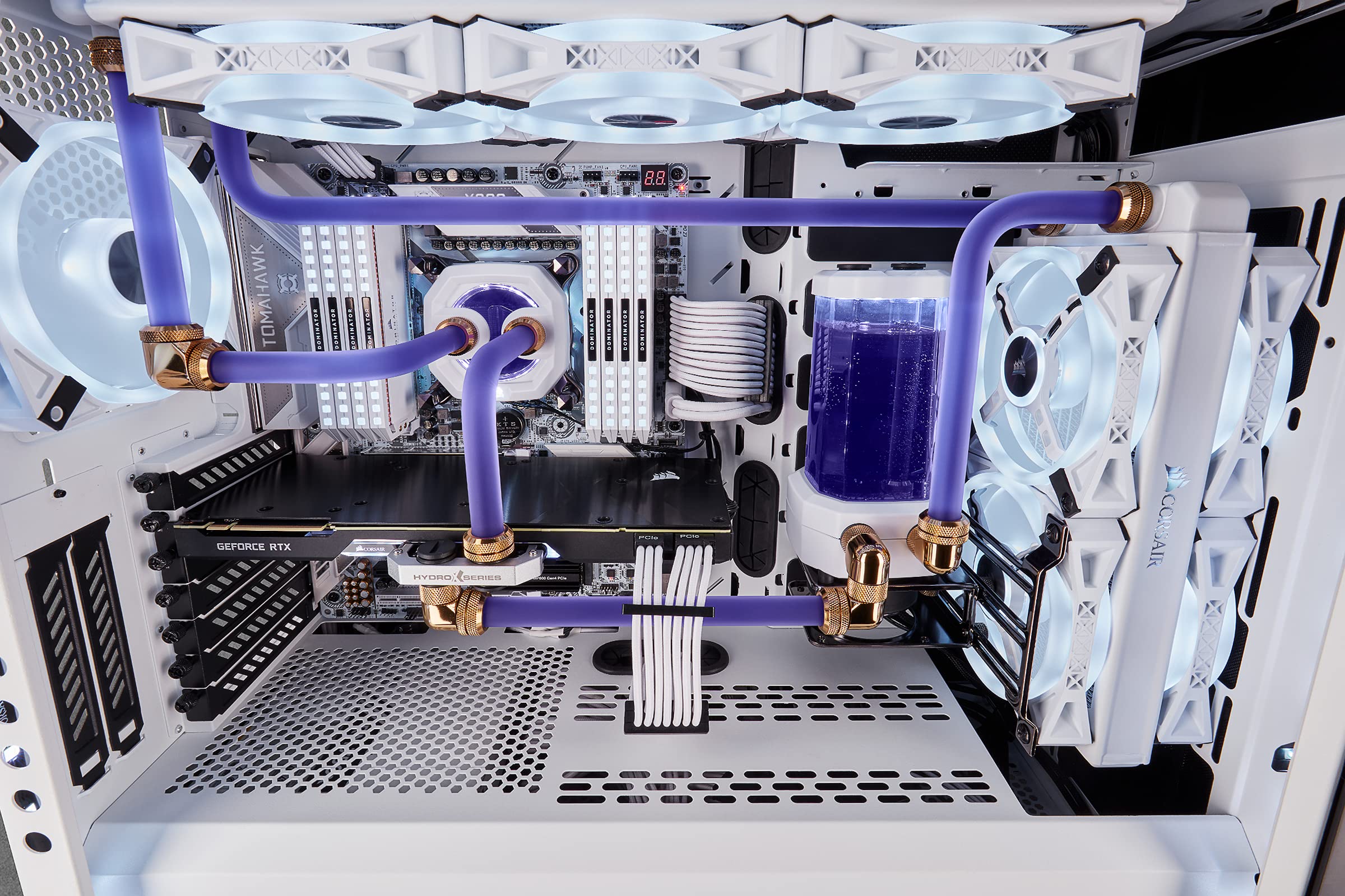 Corsair XL8 in-loop reservoir demonstrating color pop and visual enhancement benefit