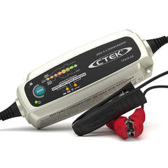 CTEK 4.3 front view showing compact charger and LEDs, clear status indication
