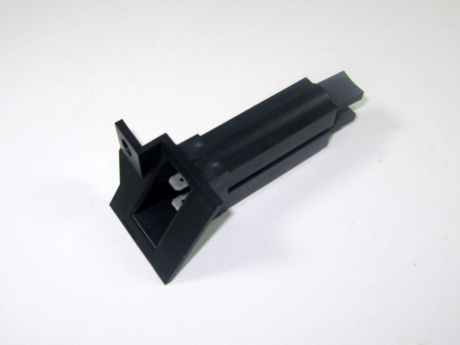 Cummins Onan brush block front view showing fitment and reliable electrical contact