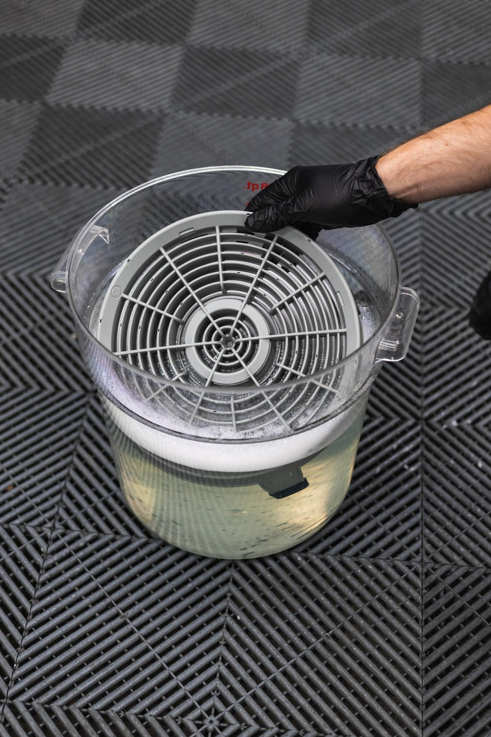Detail Factory underside rubber feet preventing slip and holding filter steady