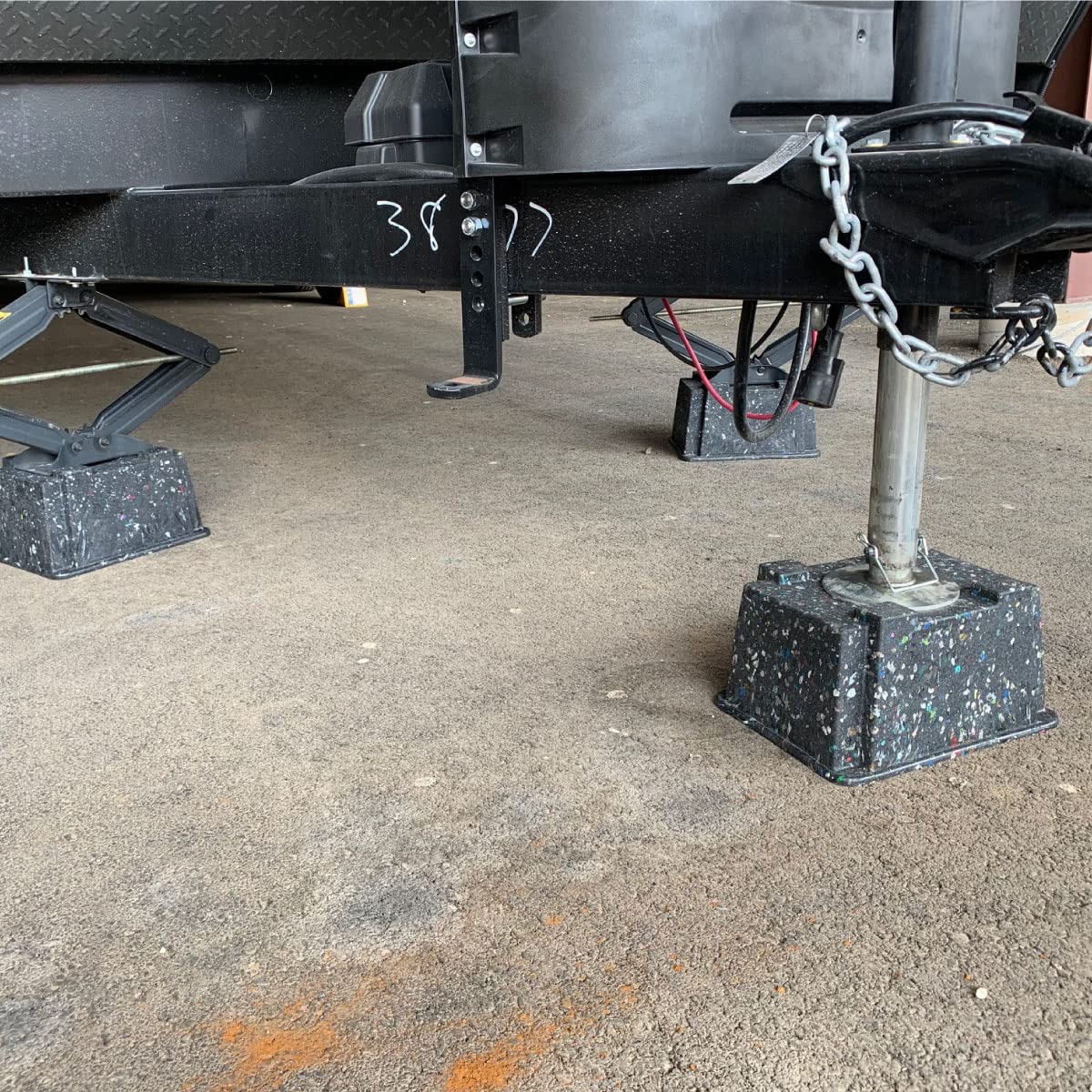 EKON OX BLOX molded from recycled plastic highlighting durable construction