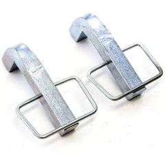 EQUALIZER L‑pin installed on a trailer hitch for quick attachment
