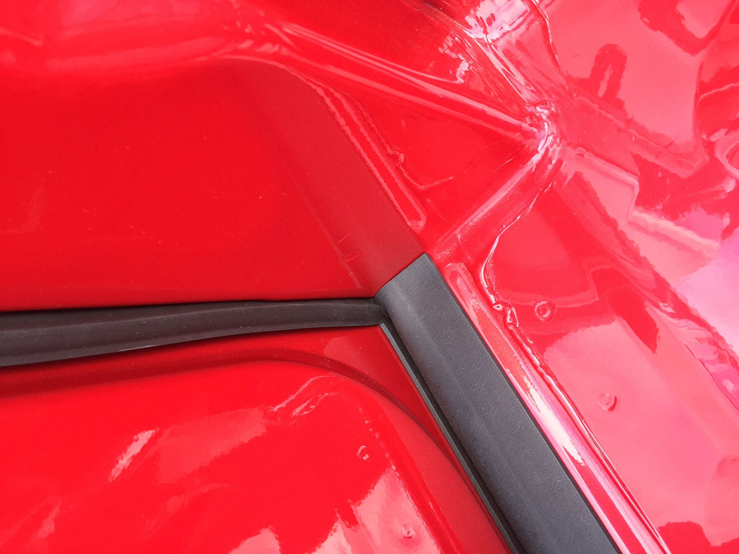 ESI ROK BLOCK graphic comparing incompatible tailgate styles quickly