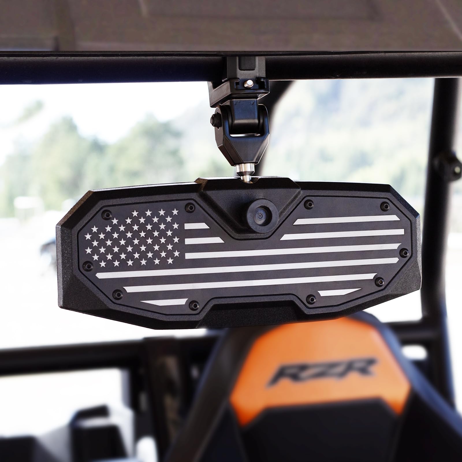 Esploratori front view showing flag shell and durable construction benefit visibility