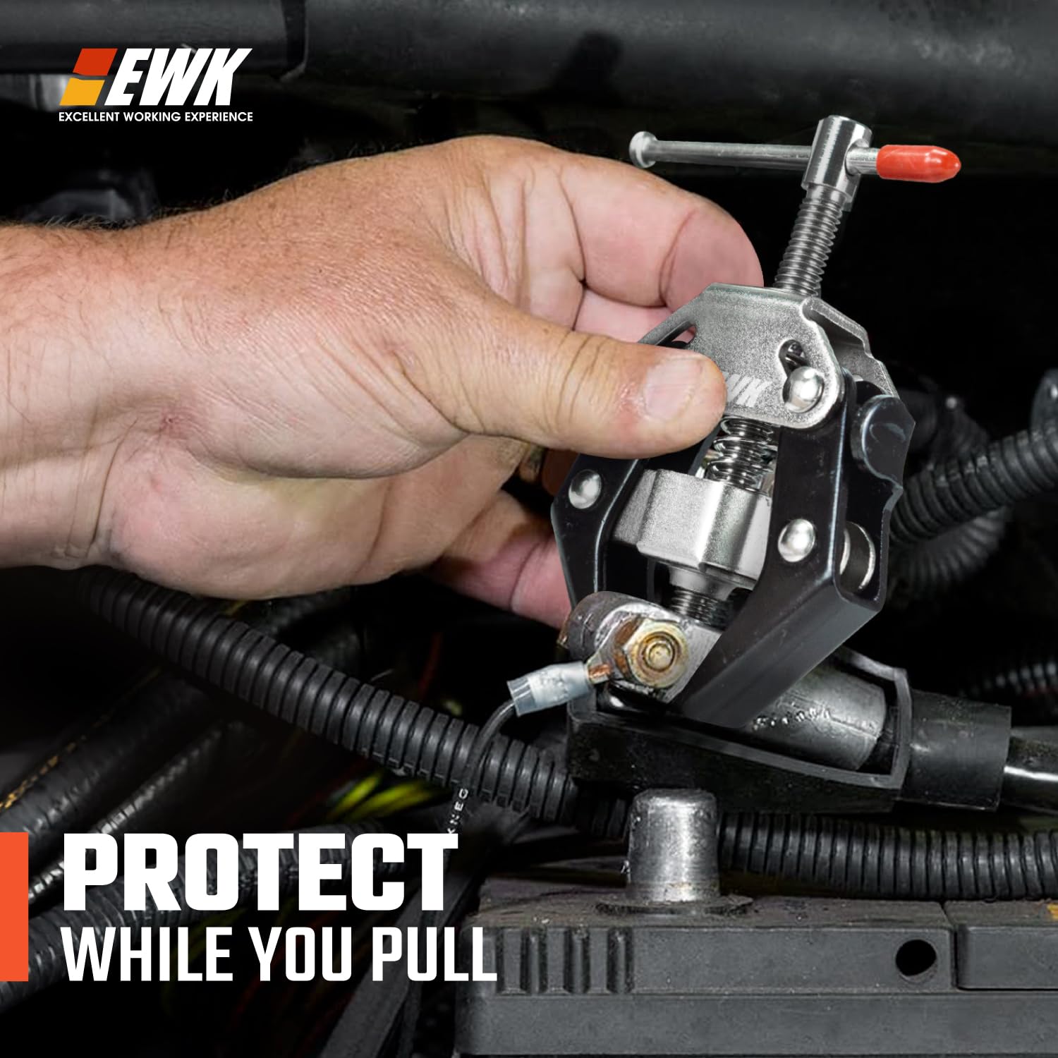 EWK center screw and T-handle delivering controlled straight pull