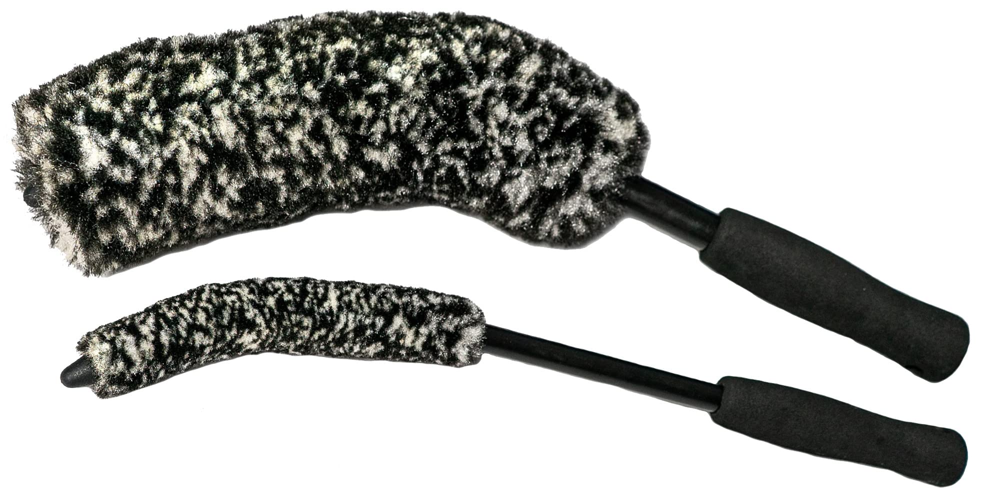 ExoForma brush length compared with hand showing 16-inch reach for behind-spoke access