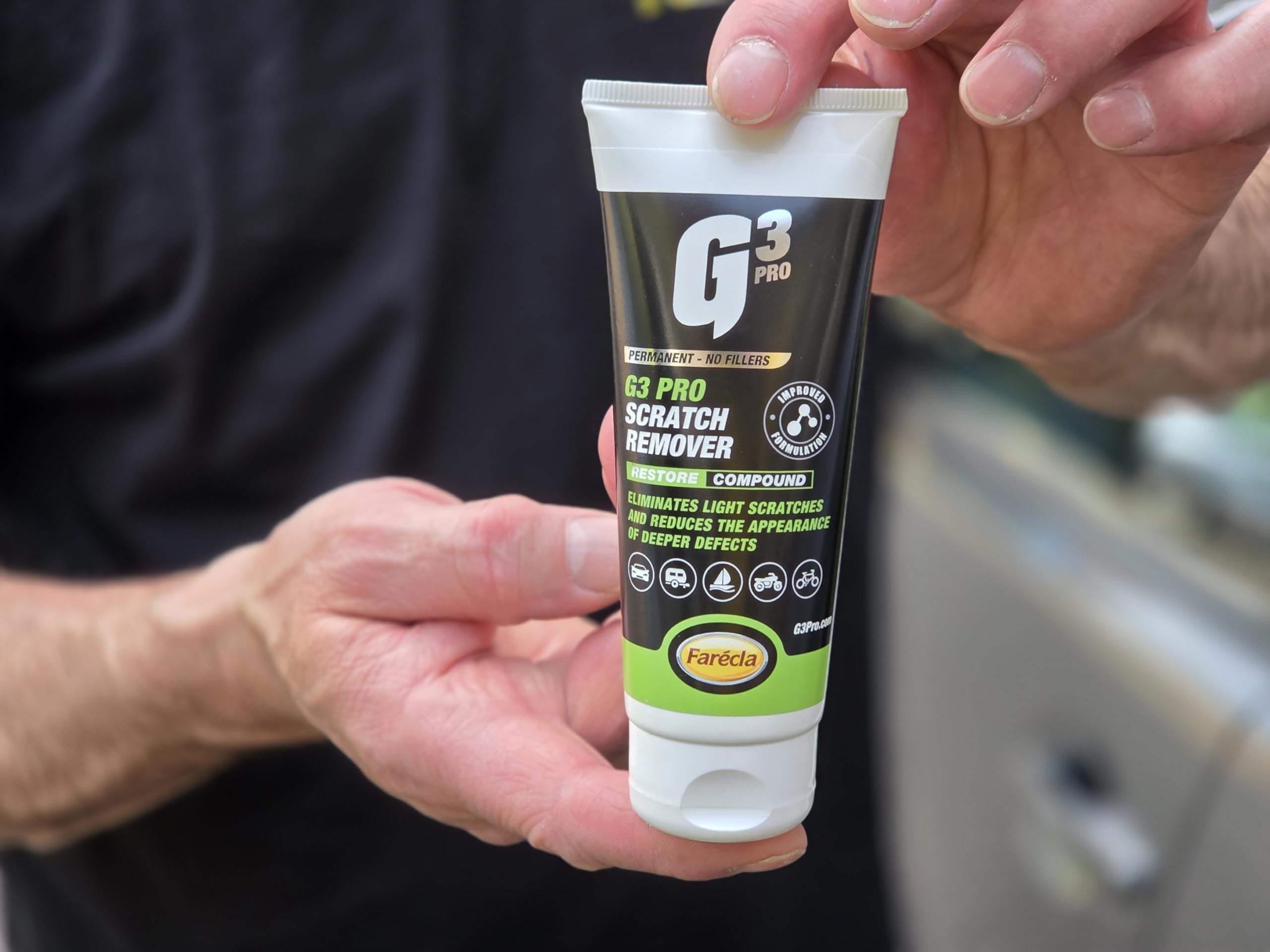 G3 Pro compound being dispensed highlighting easy application benefit