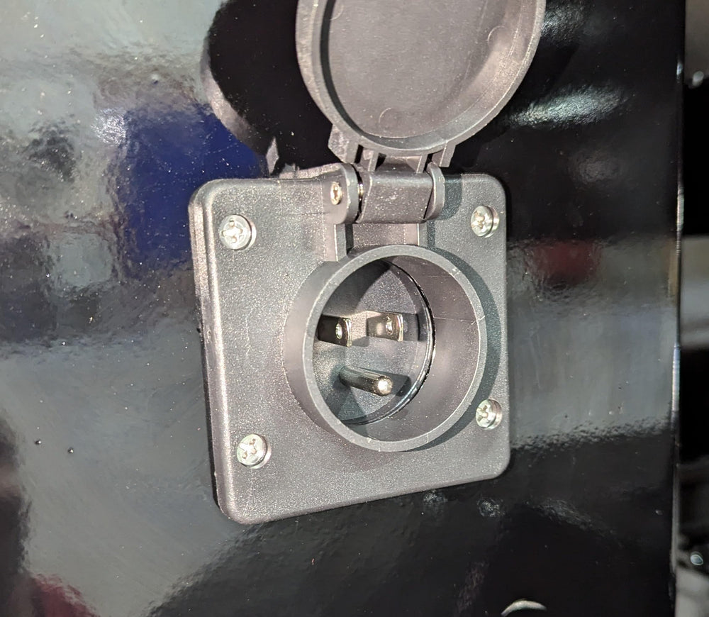 Generic LED status close-up showing push-button indicator for simple battery health checks benefit