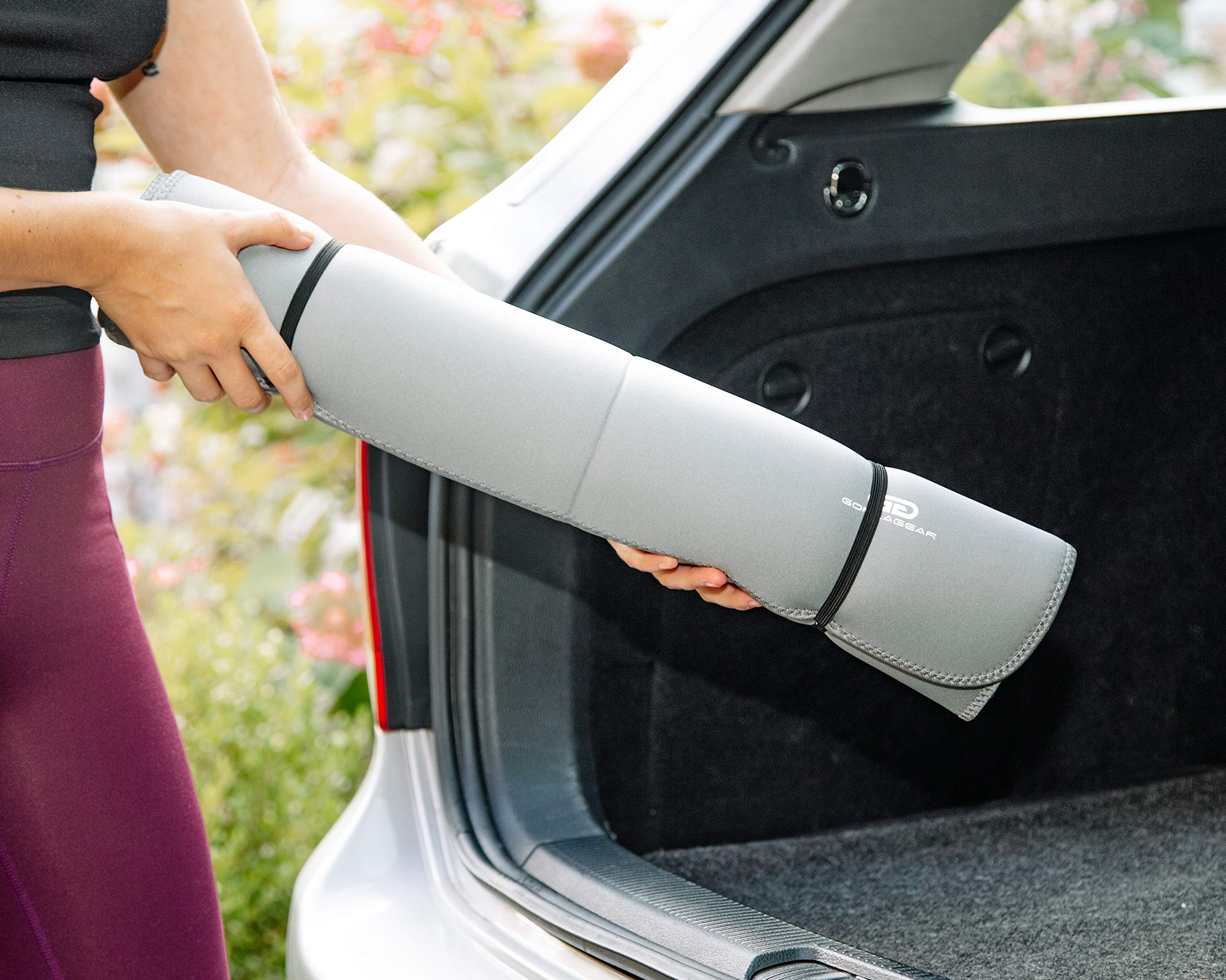 Gorla lifestyle gym to car transition portraying sweatproof post-work use