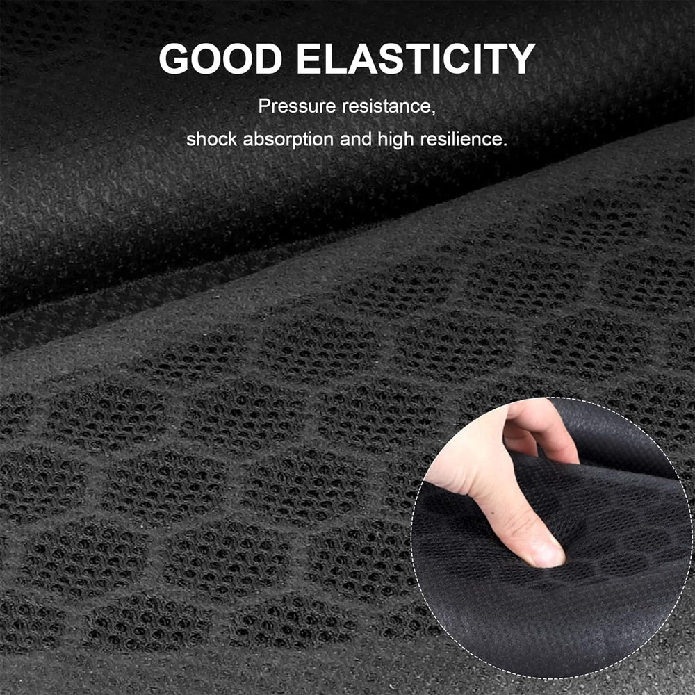 GRAND PITSTOP adjustable strap and quick-release buckle allowing fast installation