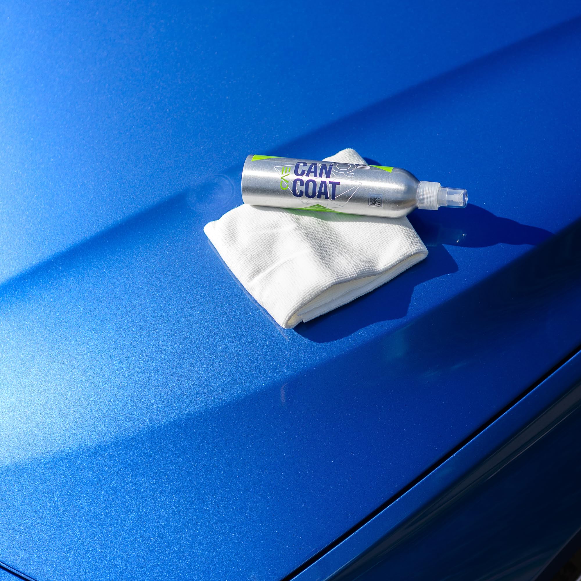 Gyeon label close-up highlighting SiO2 formula for durable surface protection