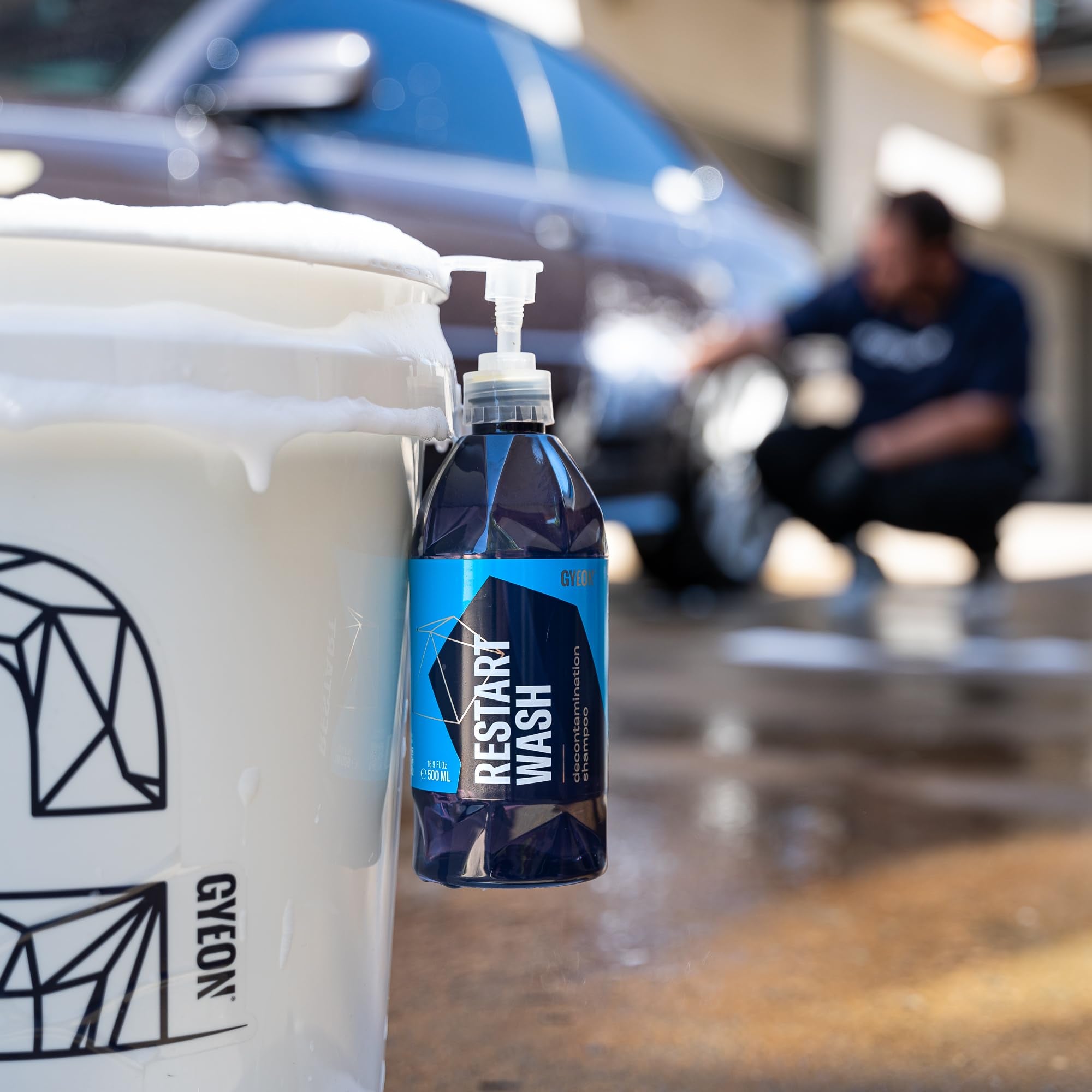 Gyeon Restart Wash bottle beside a litre scale to show product size