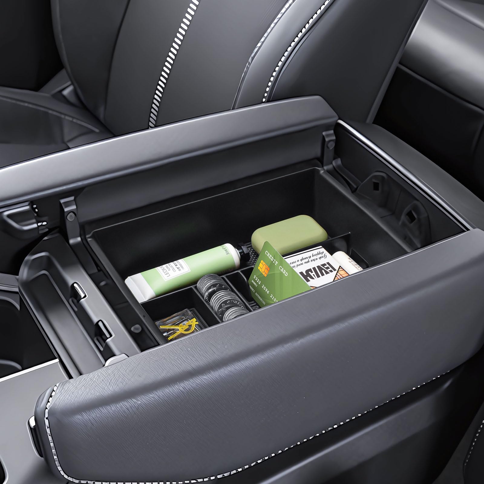 HGWEI lifestyle interior shot improves cabin tidiness and convenience