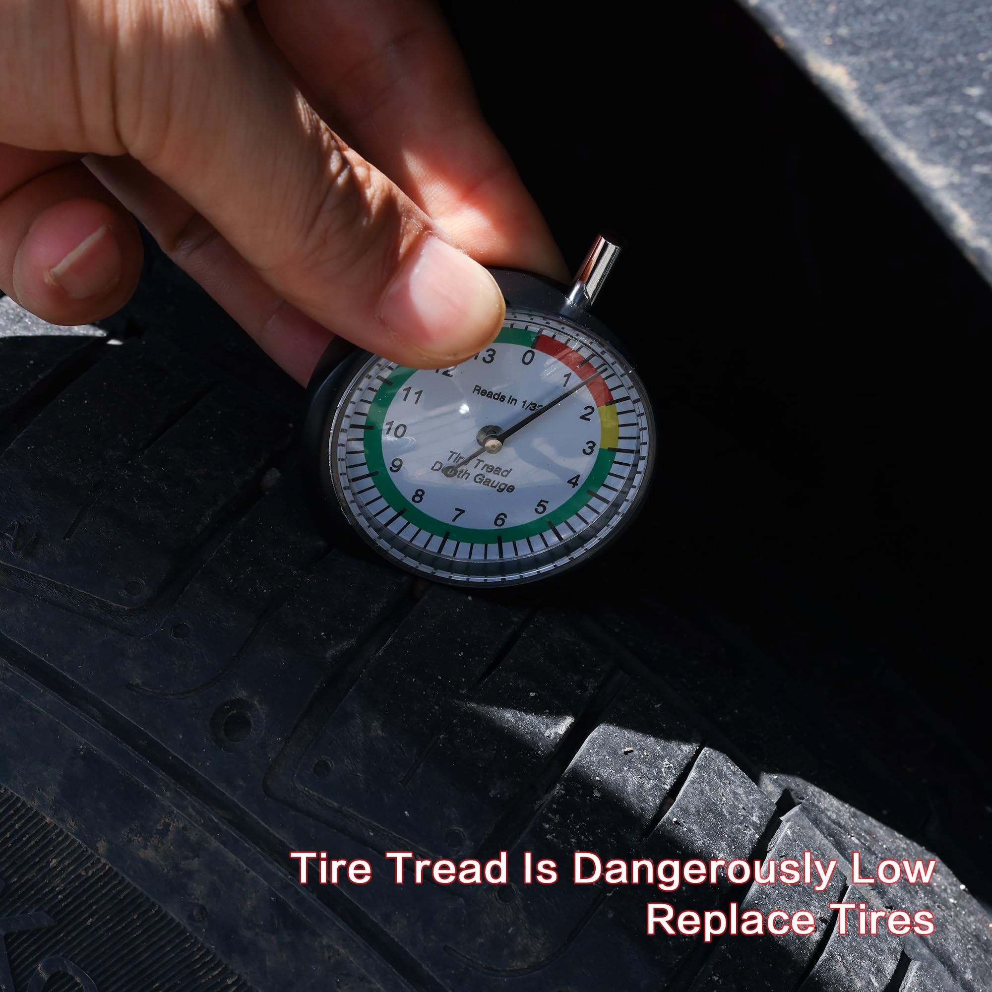 HULZELOE gauge held in hand showing pocket-sized convenience