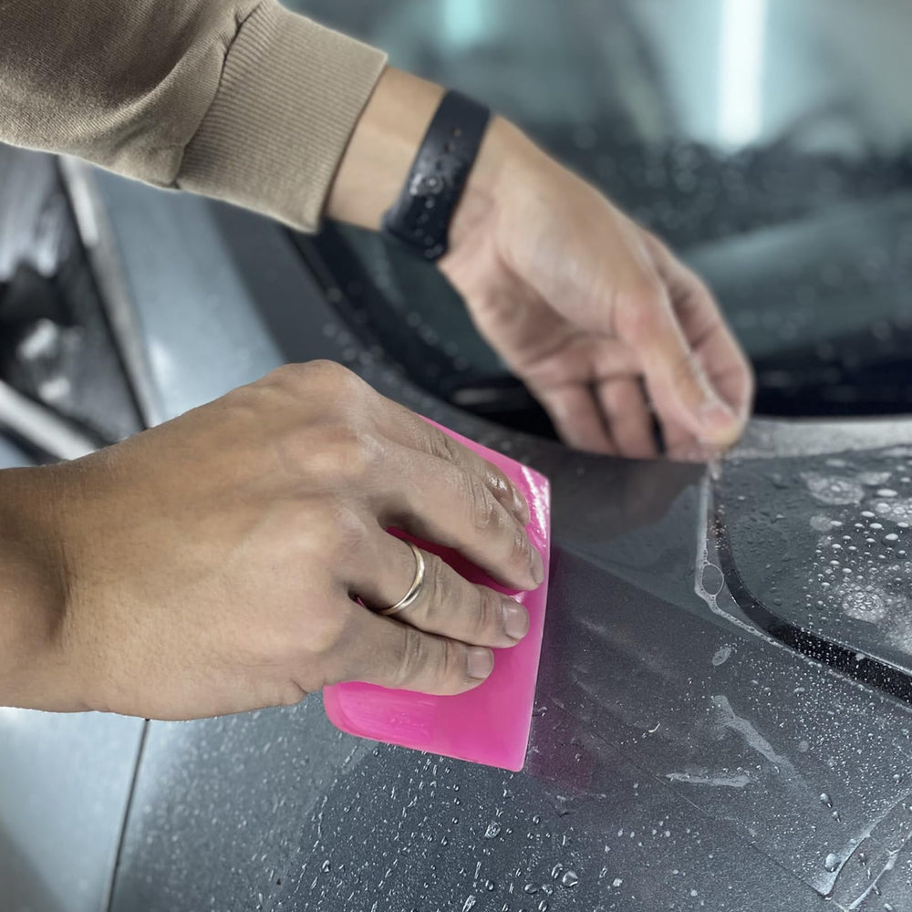 IANFAN small scraper detail for tight corners and trim with precise control