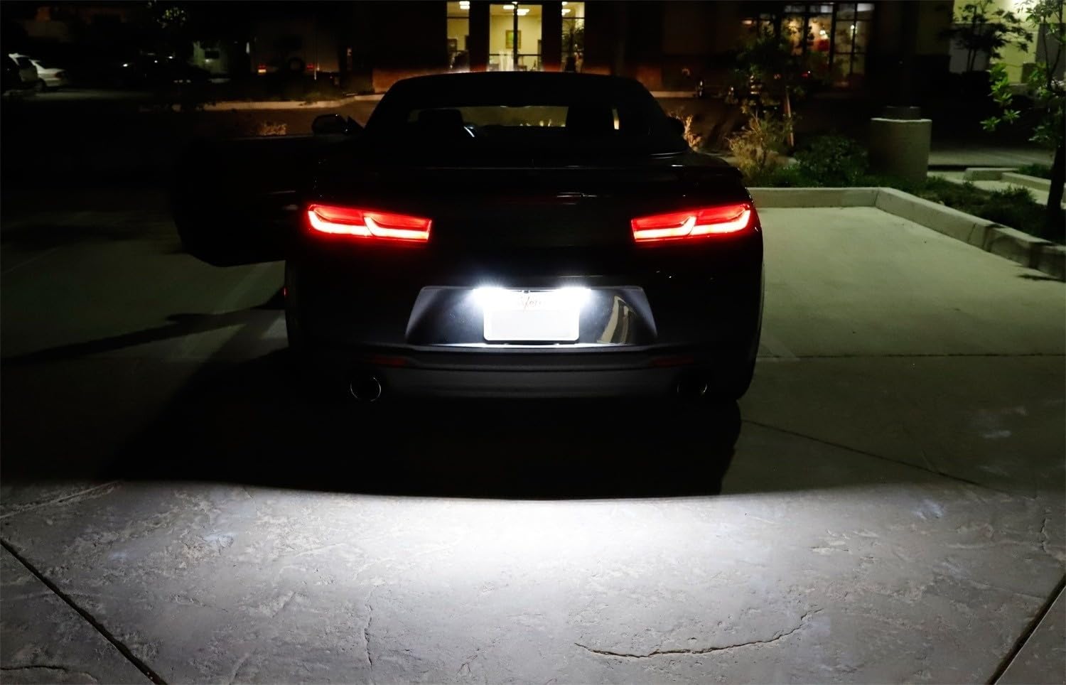 iJDMTOY mounted on Malibu rear bumper improving nighttime readability benefit