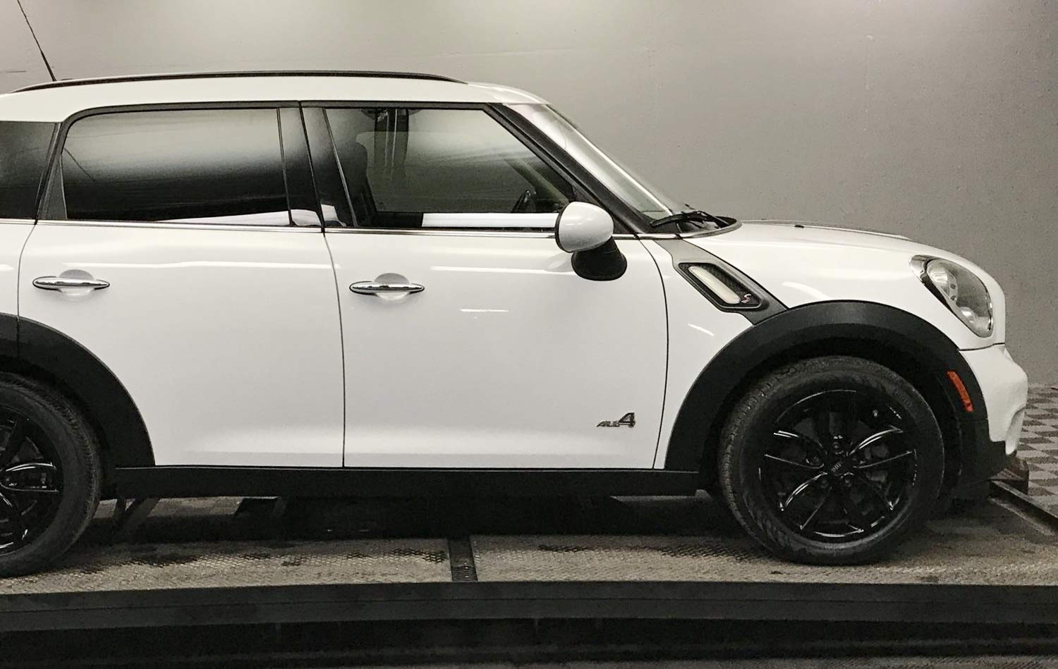 iJDMTOY installed on MINI Cooper R60 Countryman front bumper demonstrating refreshed look
