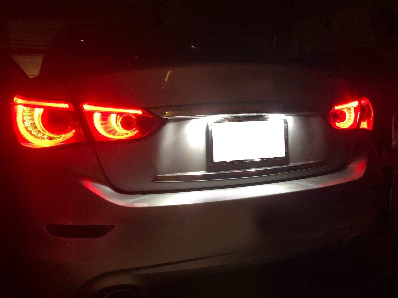 iJDMTOY light pattern on license plate demonstrating uniform bright coverage