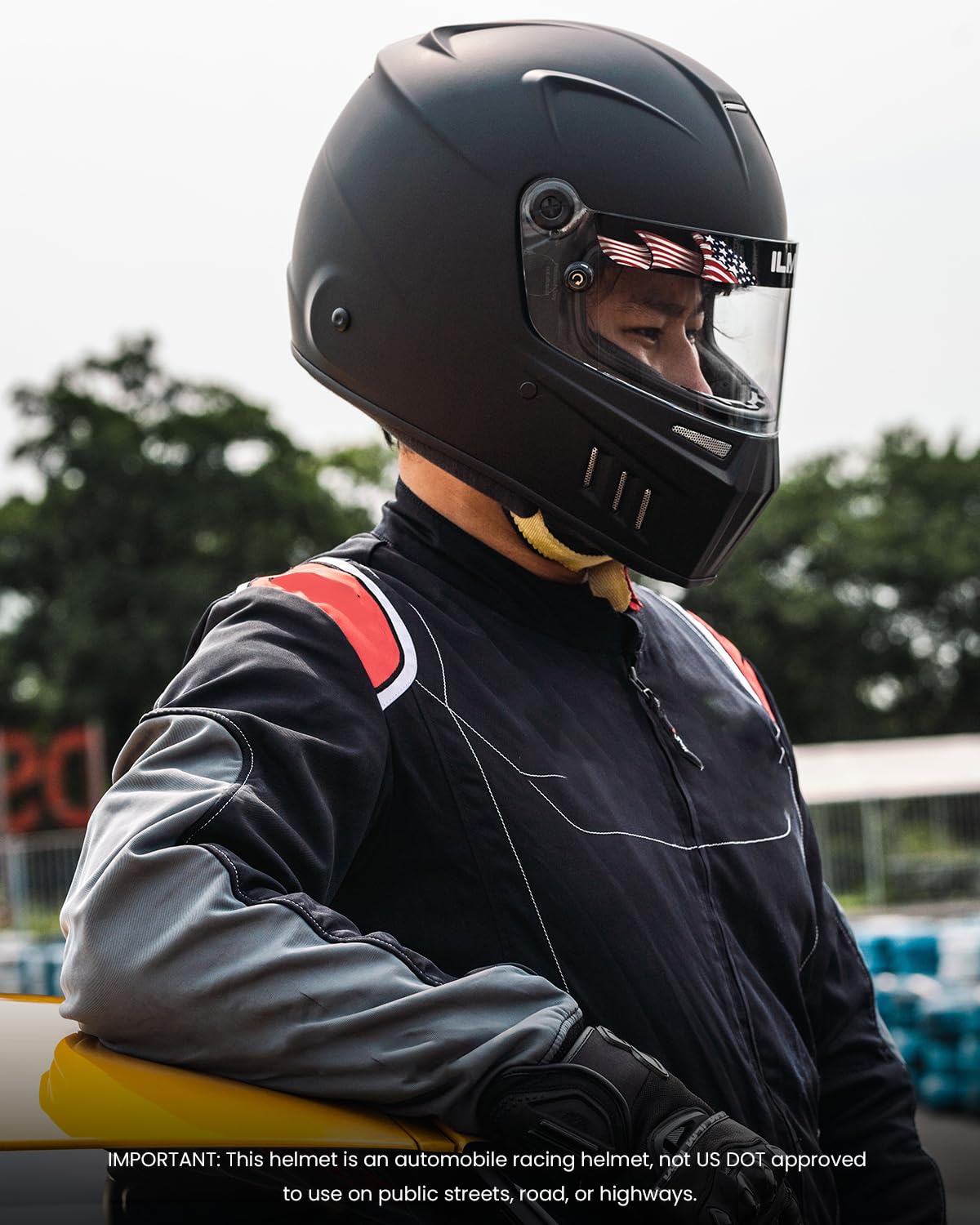 ILM chinstrap and double D-ring detail for secure, race-approved retention