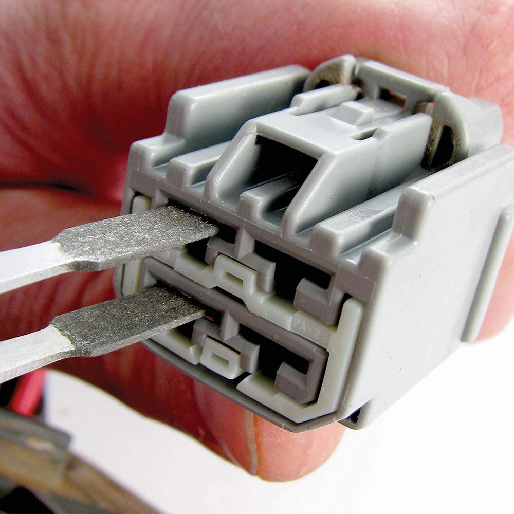Innovative Products of America close-up of chaser blade showing cutting profile to remove corrosion effectively