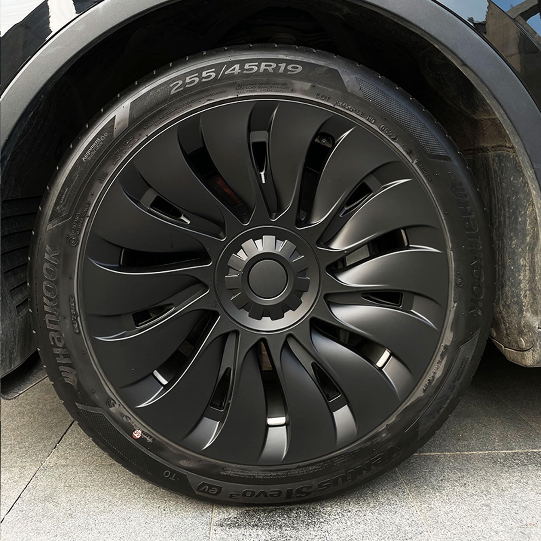 KAVANIC front view of four 19 inch hubcaps showing modern Uberturbine look and curb appeal