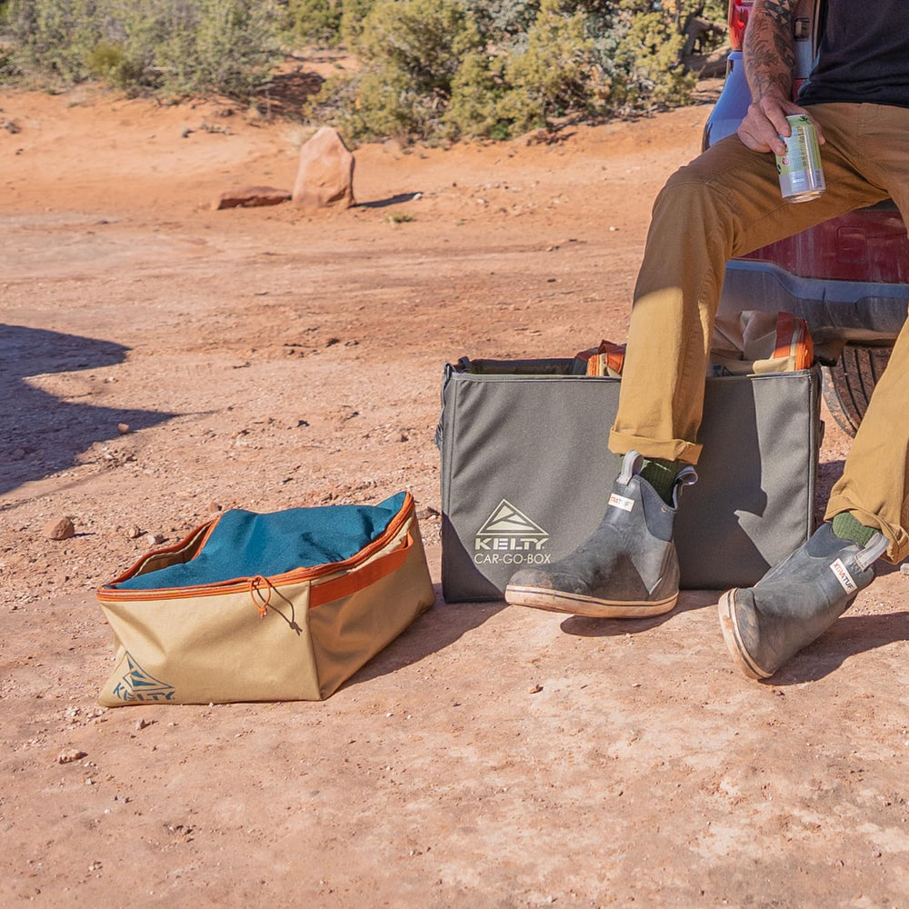 Kelty oversized zipper and triple-stitched handle close-up for reliable use and durability