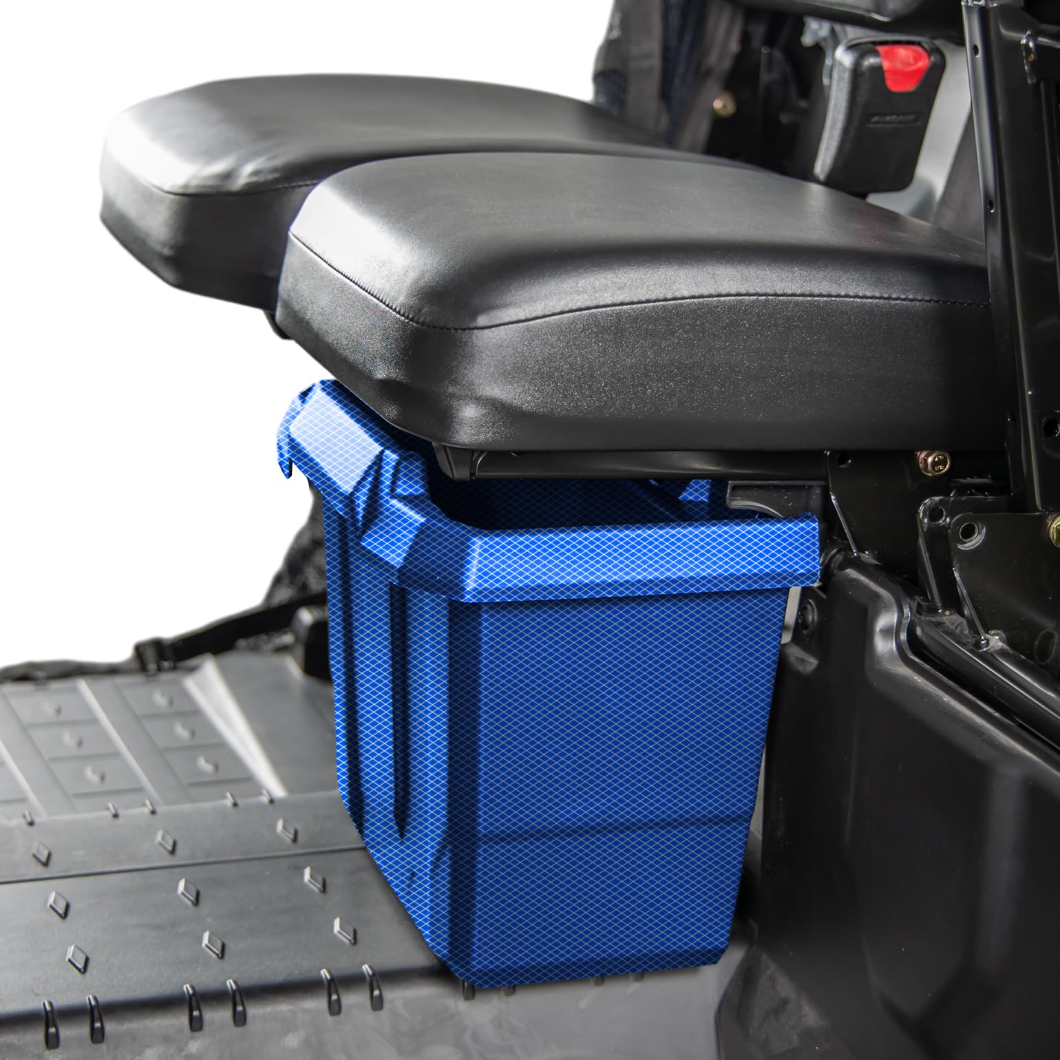 KEMIMOTO handle detail on bin enabling quick removal and easy draining