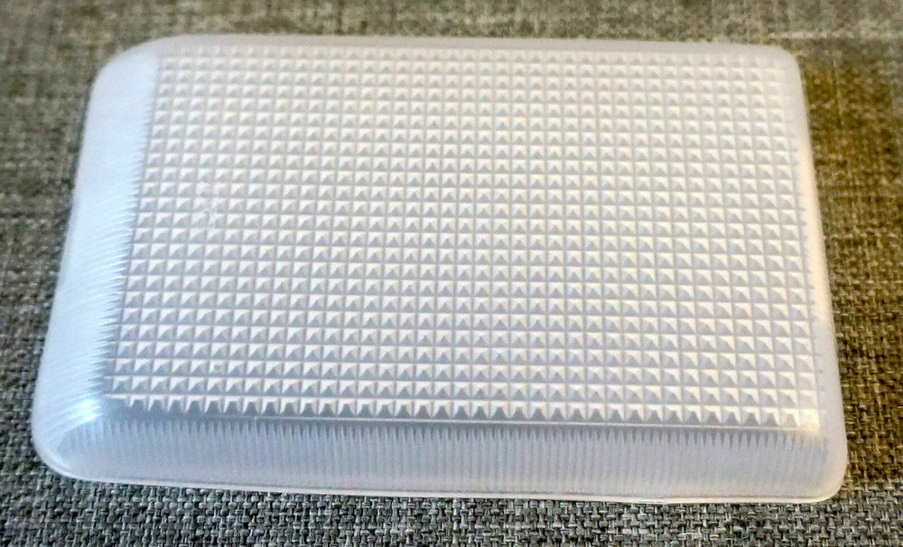 KENRTIR edge and clip detail illustrating secure snap-in benefit