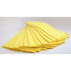 KIRKLAND towel drying a car surface for streak-free shine and safe paint protection