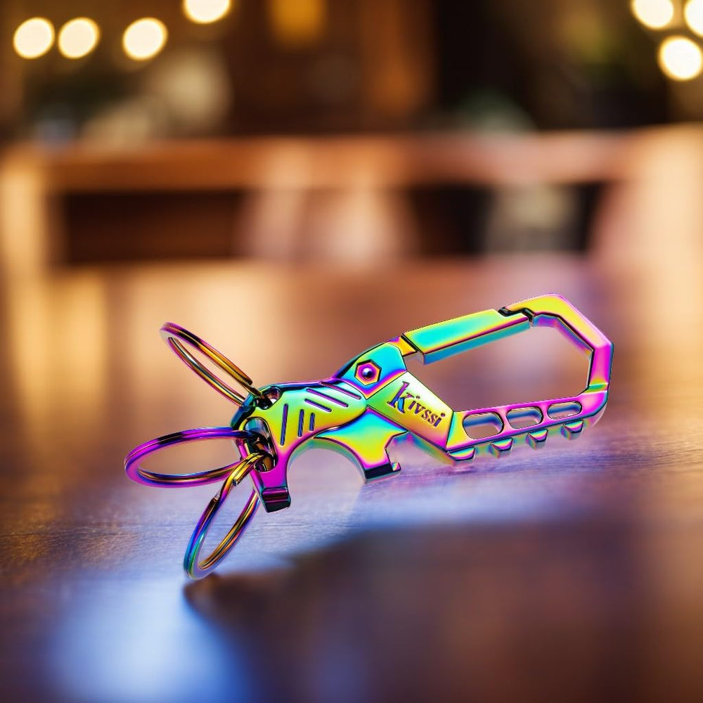Kivssi beside a hand showing scale and weight for comfortable everyday carry