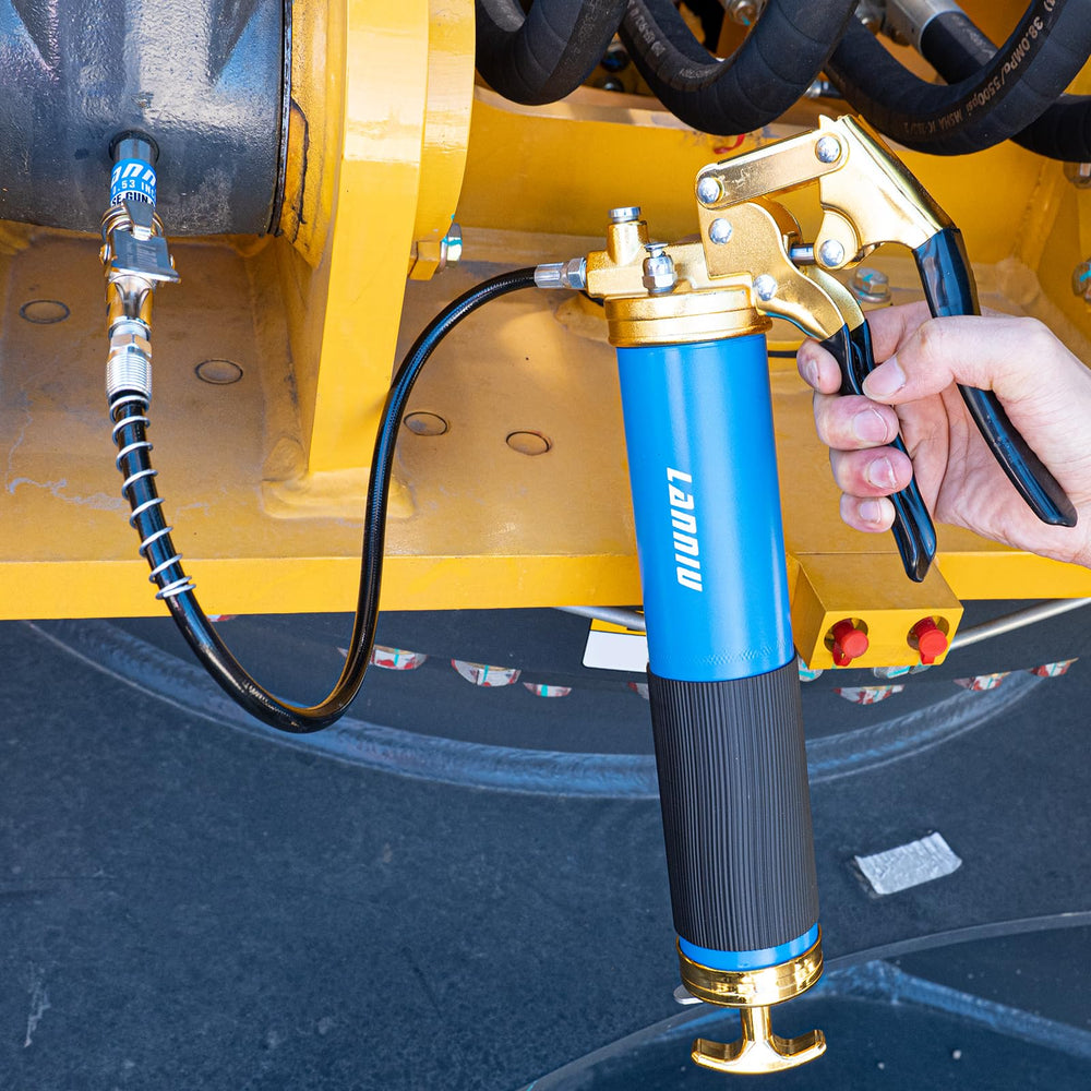 LANNIU kit staged in a workshop demonstrating readiness for mechanic tasks