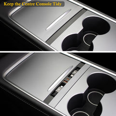 Leikaendi close-up of USB-A and USB-C ports showing multiple device charging capability