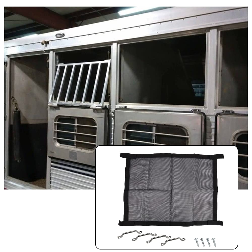 LIAULIADLL in use with horse looking out through screen providing ventilation and visibility