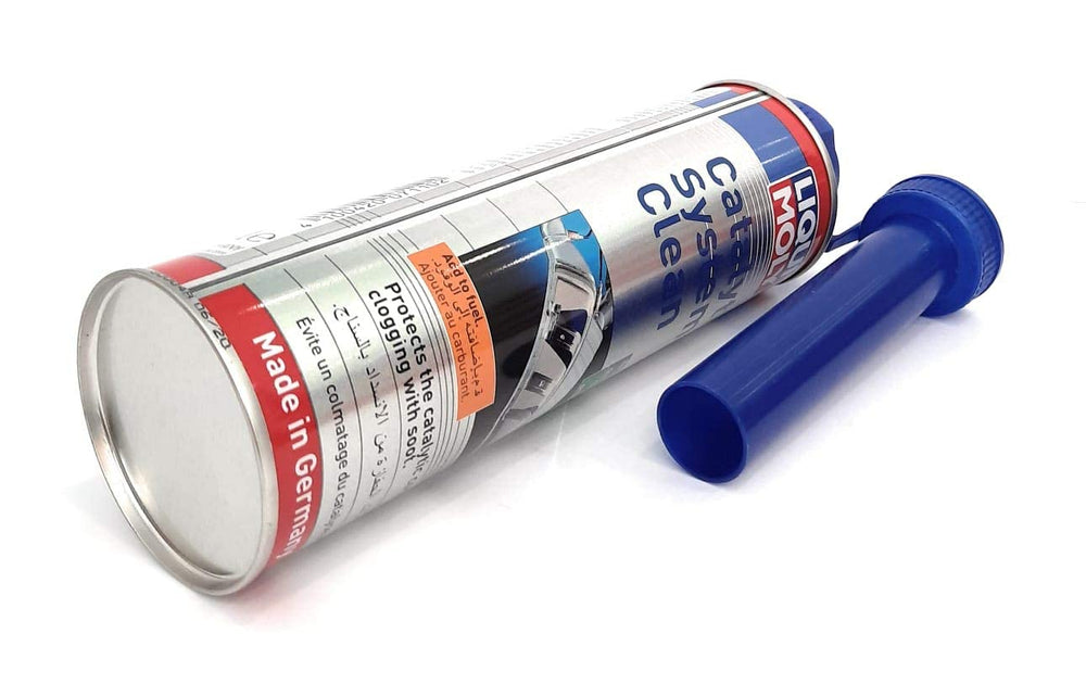 Liqui Moly bottle beside a 70L fuel can illustrating treatment capacity