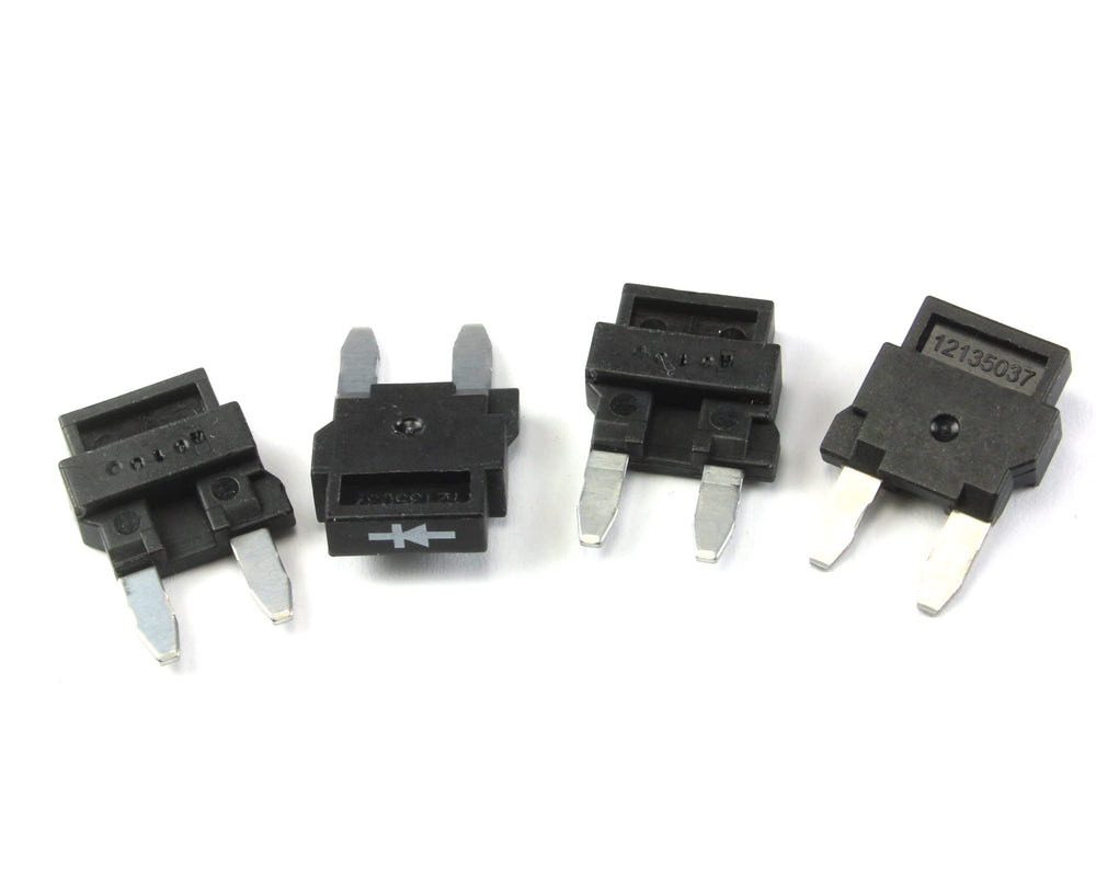 Littelfuse 02400104P installed in a mini fuse holder demonstrating compatibility and simple, tool-free mounting