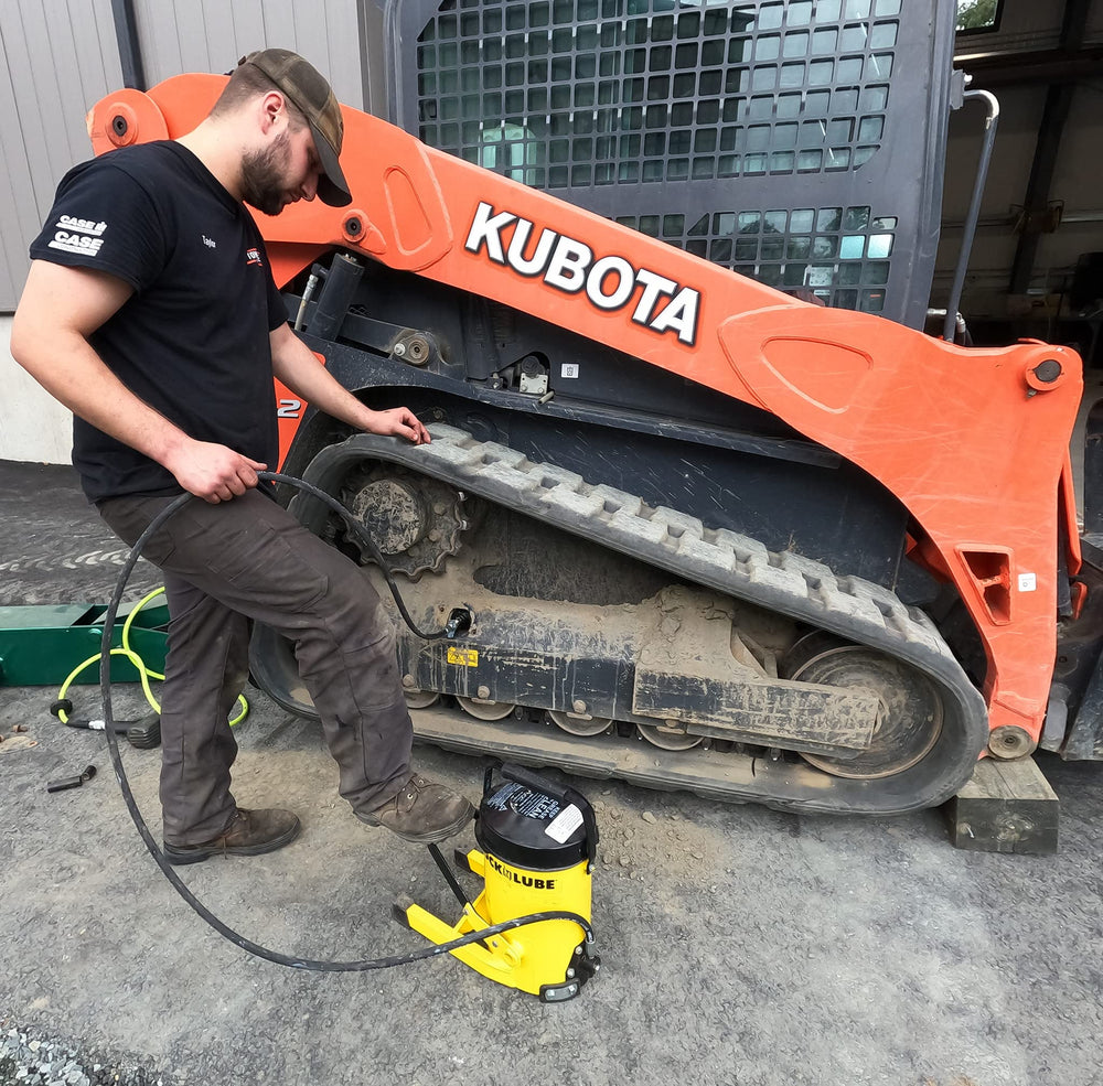 LockNLube 2m hose stretched to show reach benefit for large machinery access
