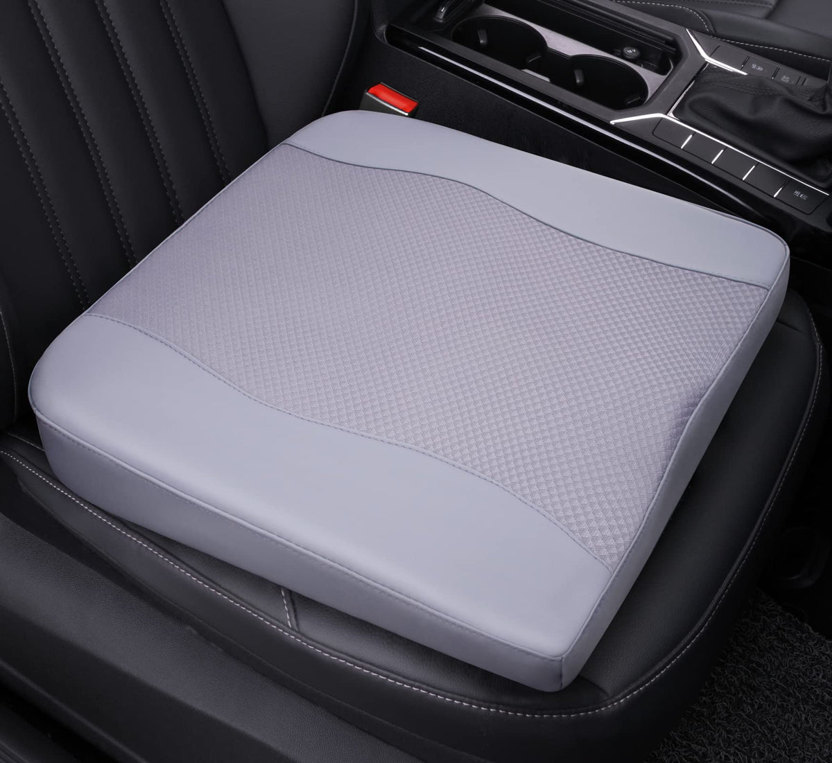 Lofty Aim front view of cushion showing ergonomic W-shape and comfort