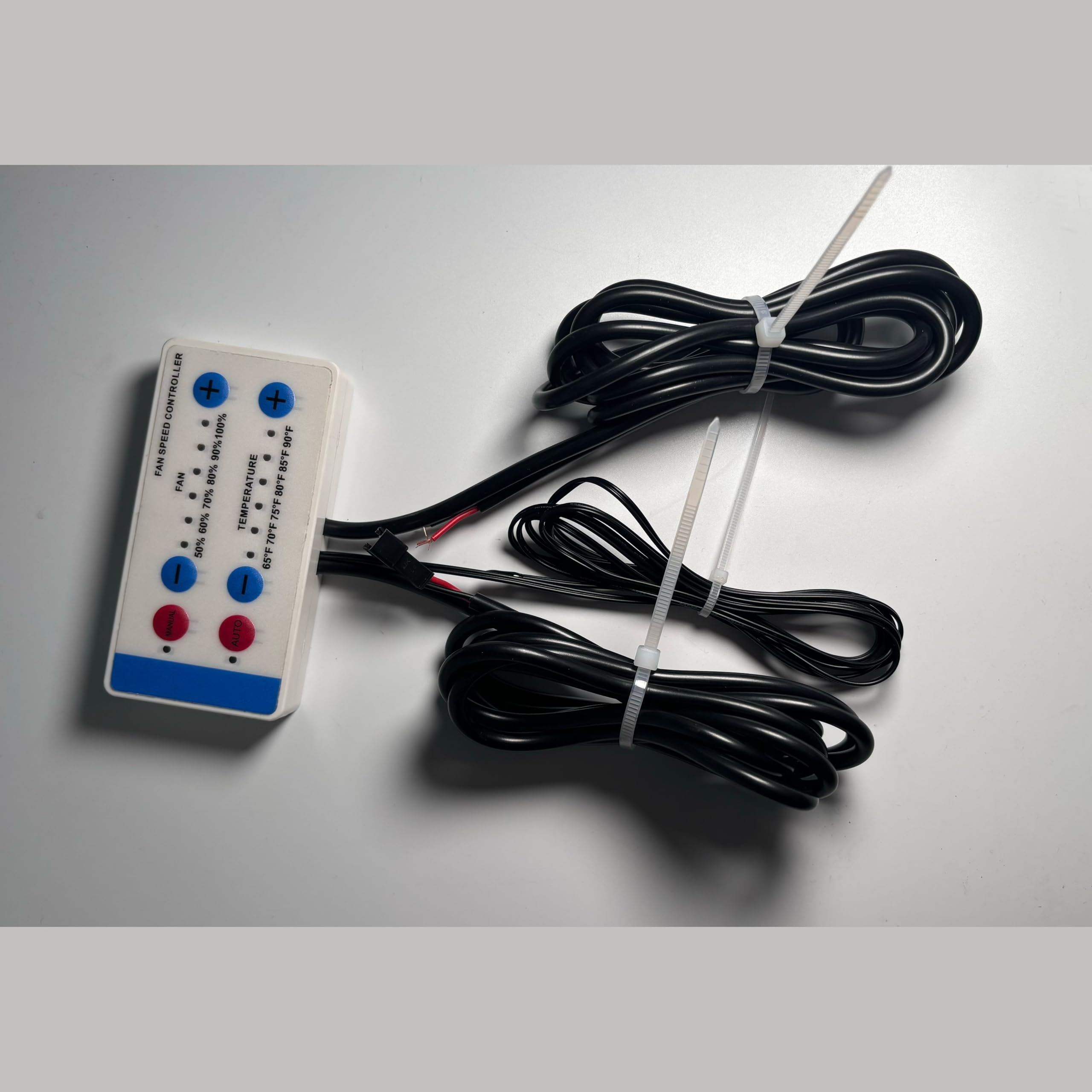 LQLXJDZZ waterproof seal detail showing weather resistance and outdoor durability