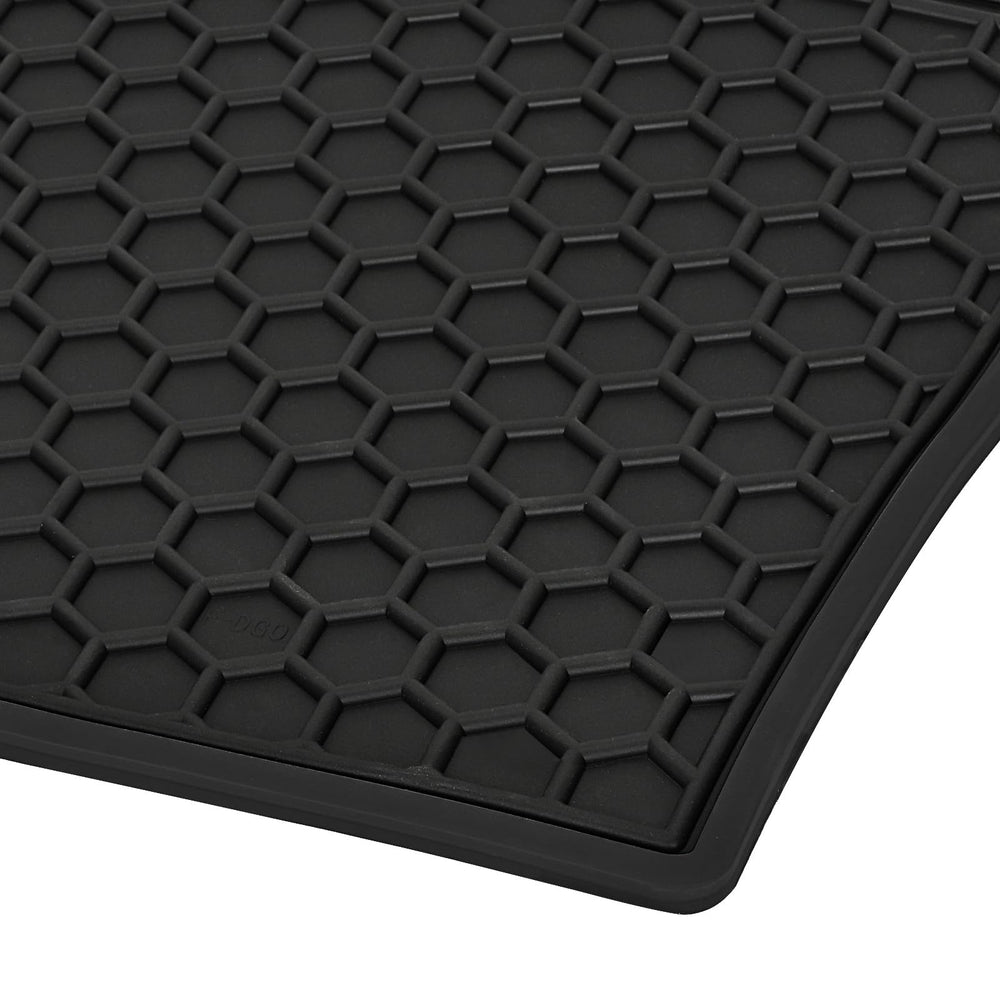 Lwope driver side close-up tread for improved shoe traction