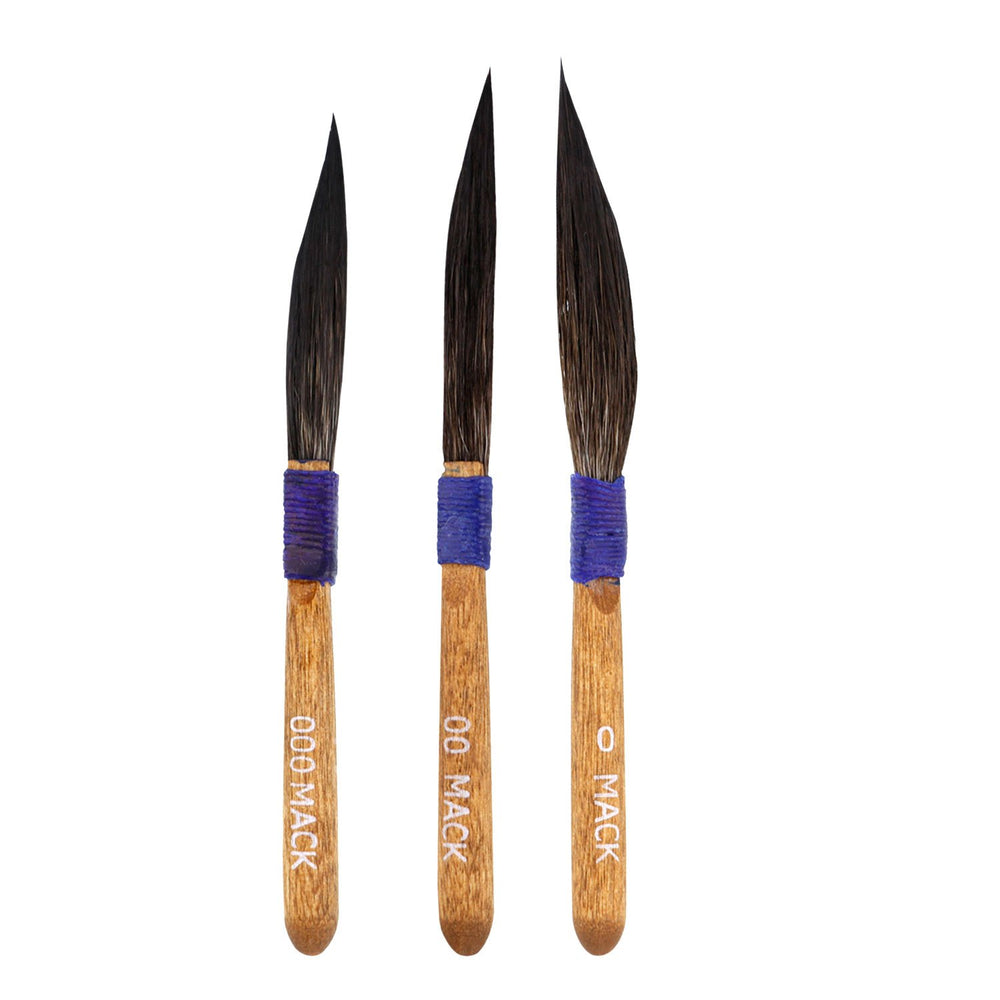 Mack Sword brushes front view showing three sizes and precise tips for smooth lines