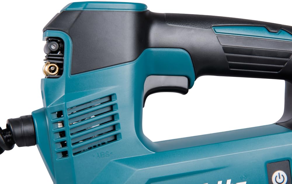 Makita DMP180Z valve connection detail showing secure hose attachment