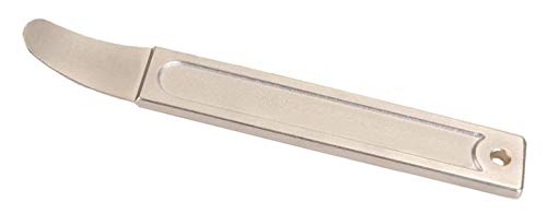 METAL MAGERY front view showing full pry bar and compact design benefit