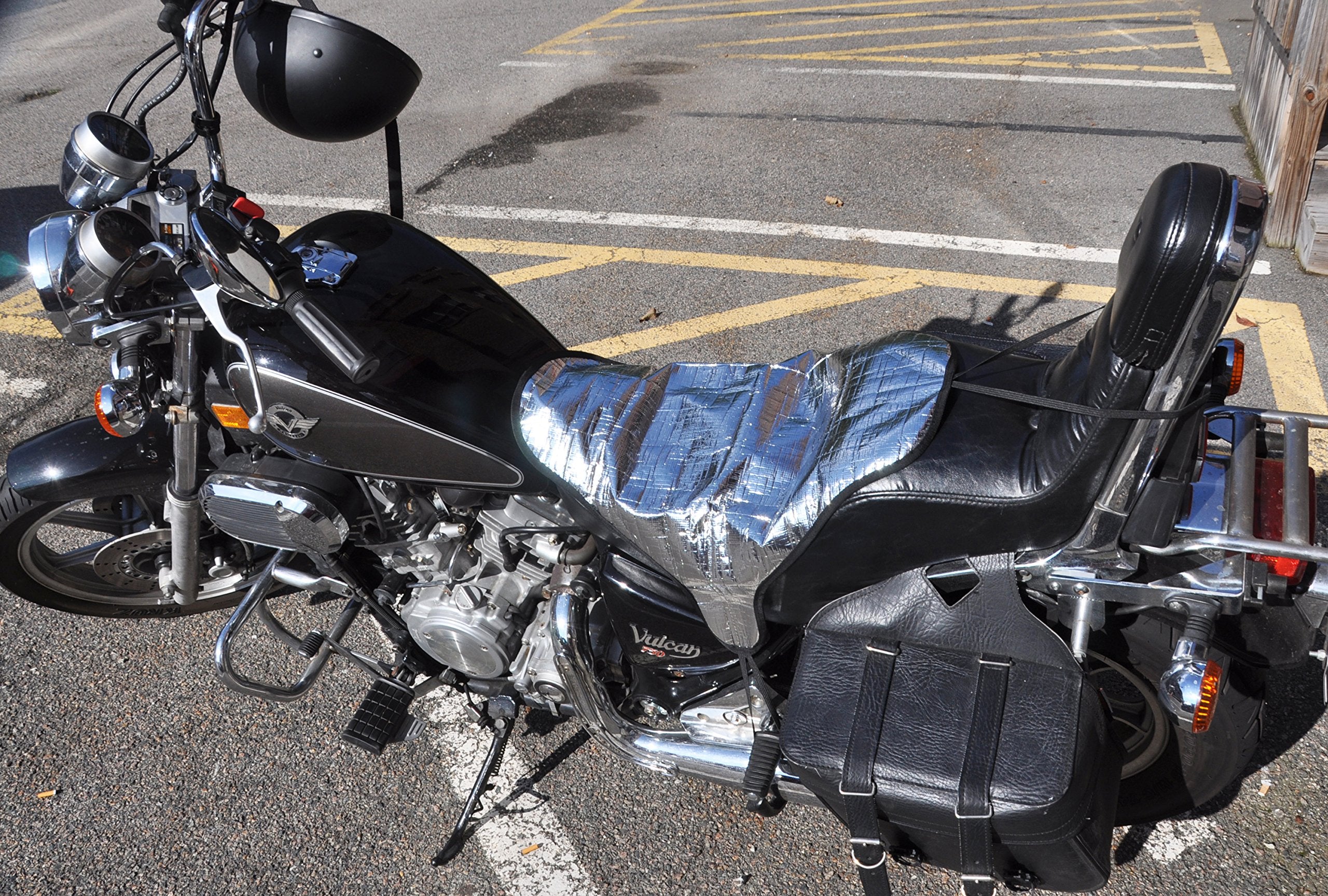 Metier Life textured reflective surface demonstrating sun-blocking benefit