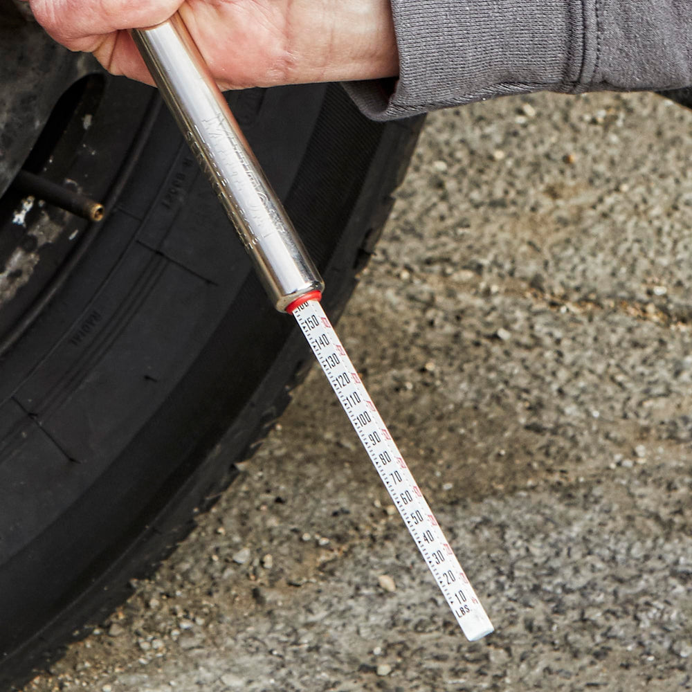 Milton S-986 dual head engaged on inner dual tire valve to speed inspections