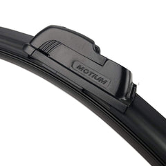 MOTIUM installation demo on wiper arm for fast tool-free fitting