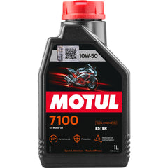 Motul 7100 front bottle view showing label and 1L size, clear product identification benefit