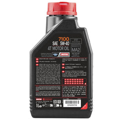 Motul 7100 angled bottle and cap close-up highlighting durable packaging and pour control