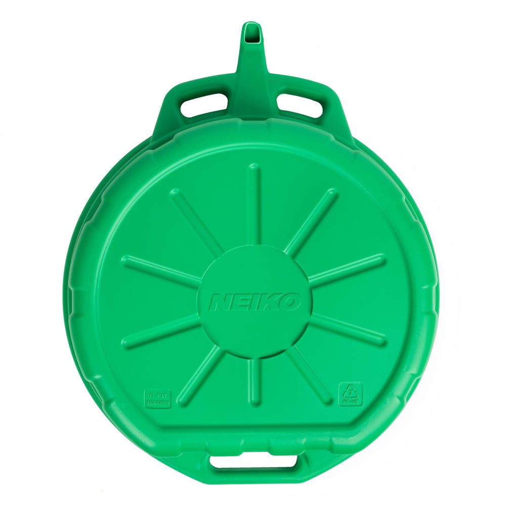 NEIKO side profile showing 6 inch depth and thick walls for rigidity and hot-fluid resistance